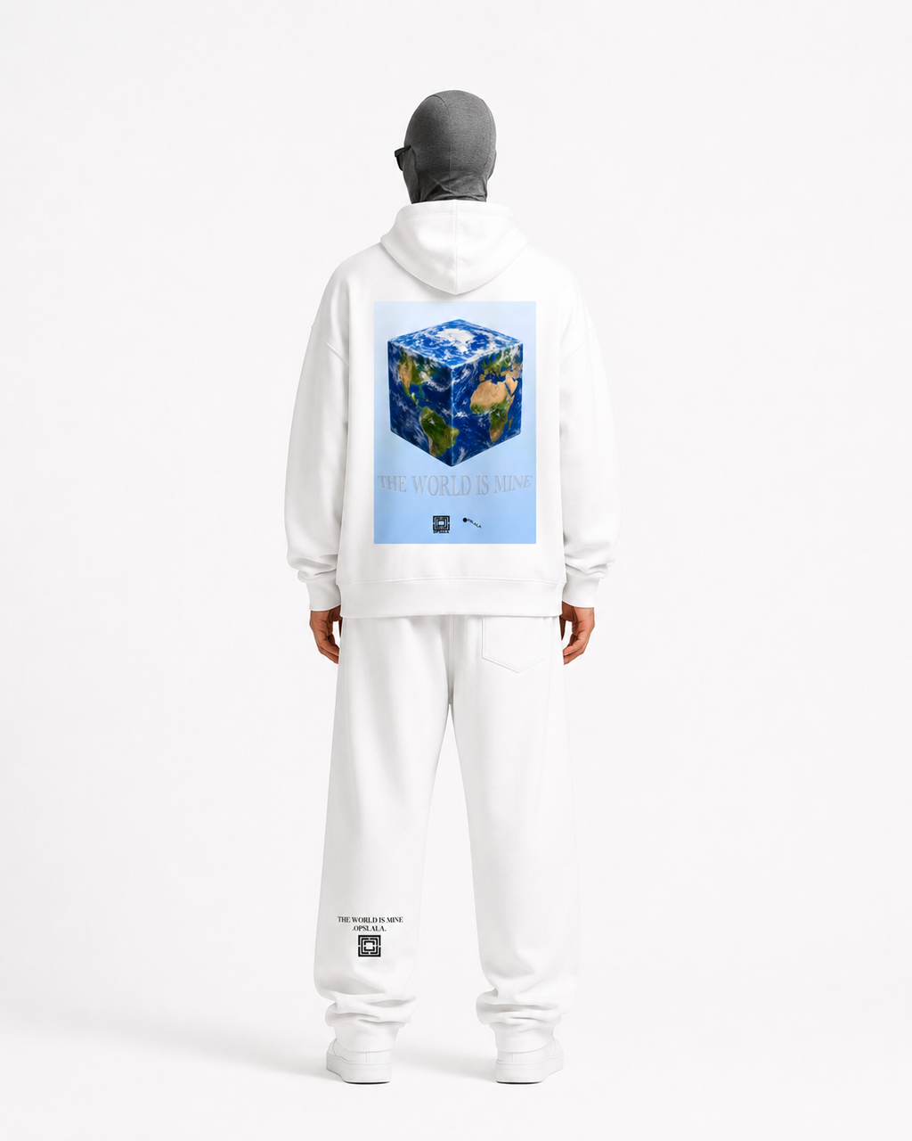 the world is mine / Oversize Fleeced Hoodie 2
